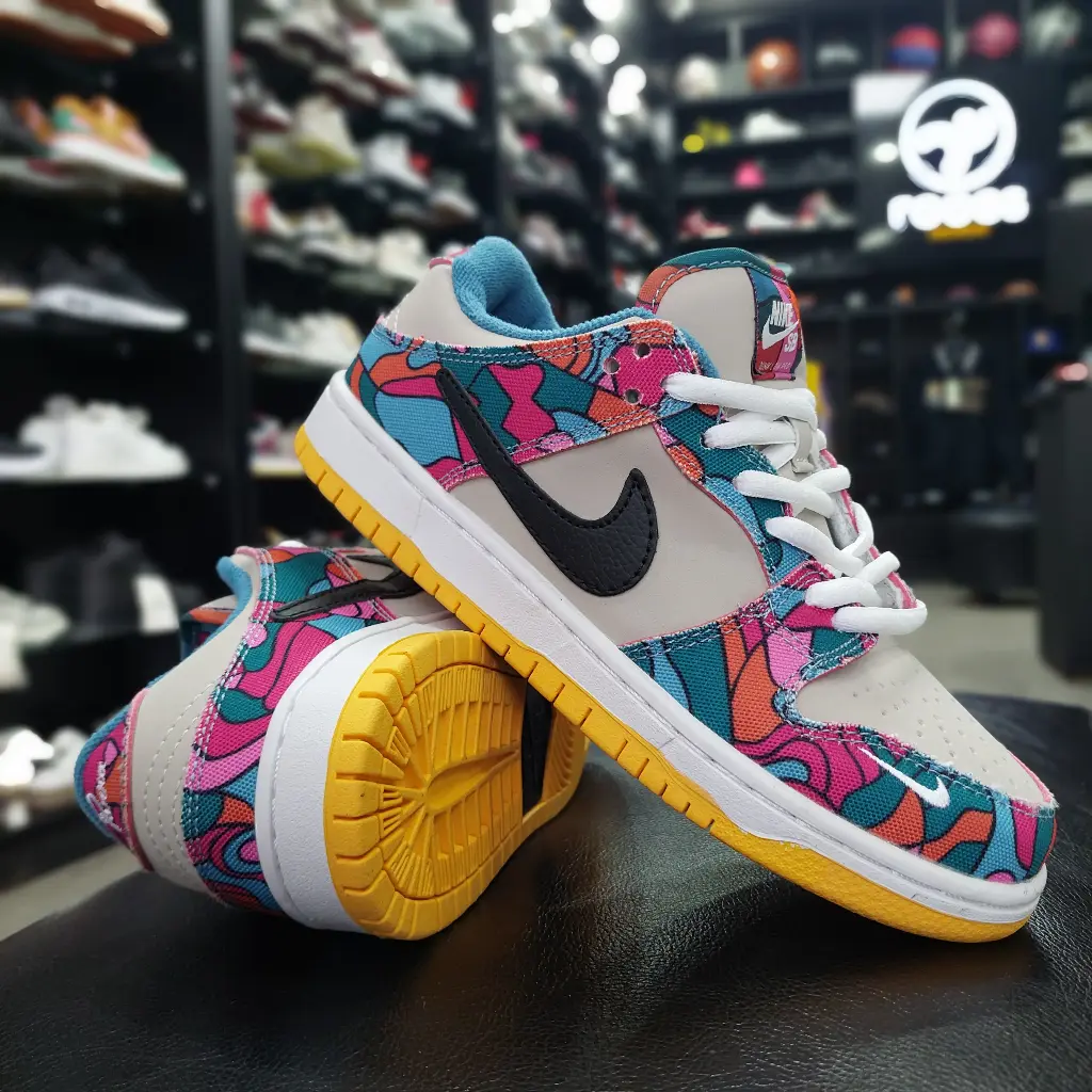 Nike SB Dunk Low Parra 