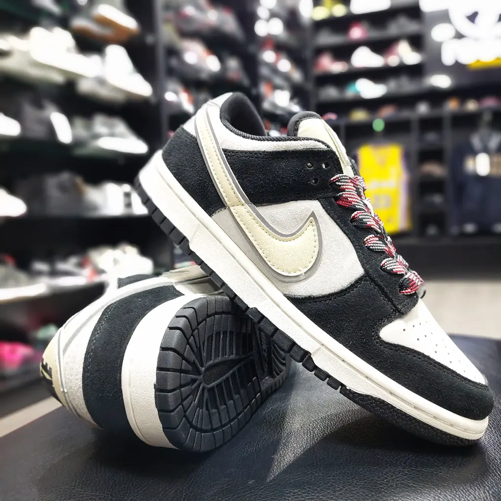 Nike Dunk Low Black Suede 