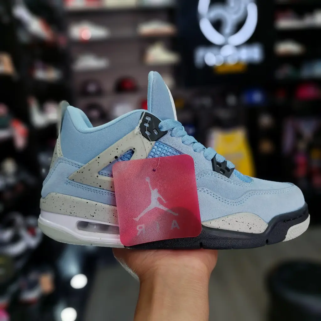Jordan Retro 4 University Blue G5