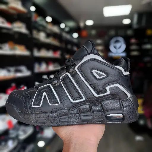 Nike Air More Uptempo Negro