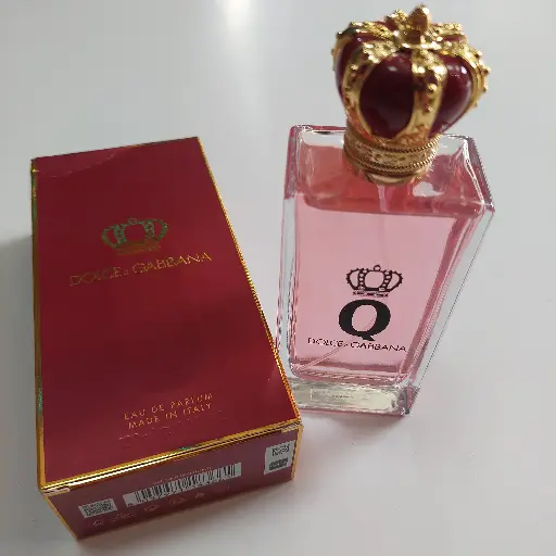 Q by Dolce y Gabbana
