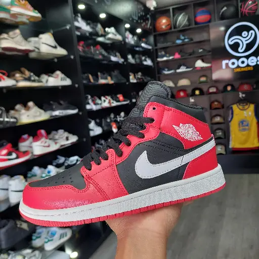 Jordan 1 Mid Red Black 