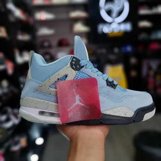 Jordan Retro 4 University Blue G5