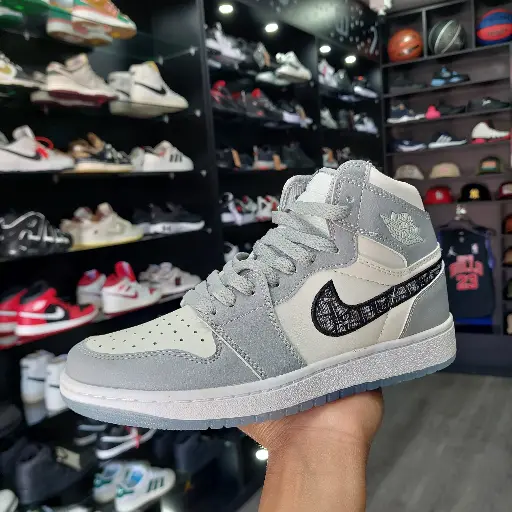 Jordan 1 Dior